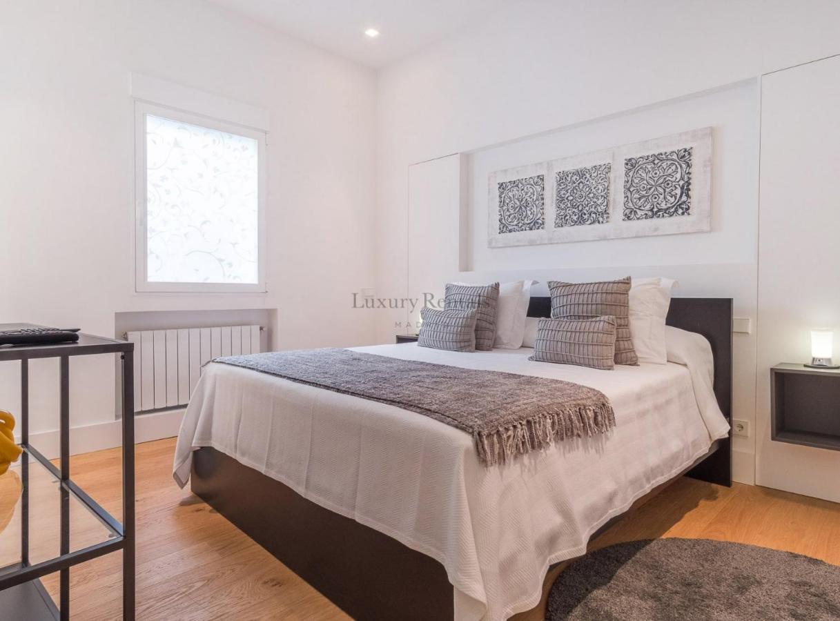 Bailen Palacio Real Apartment Madrid Exterior photo